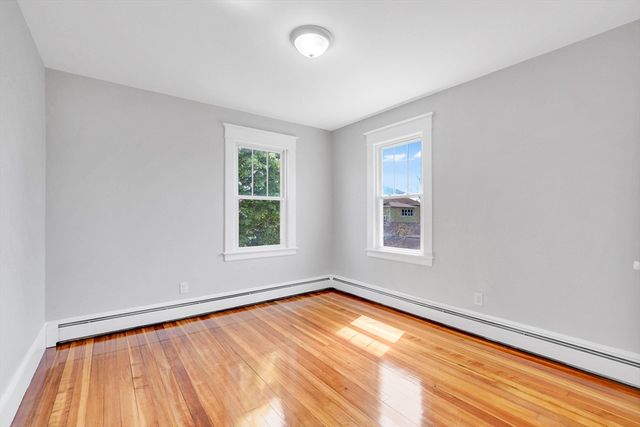 157 Sunnymeade Ave, Chicopee, MA 01020