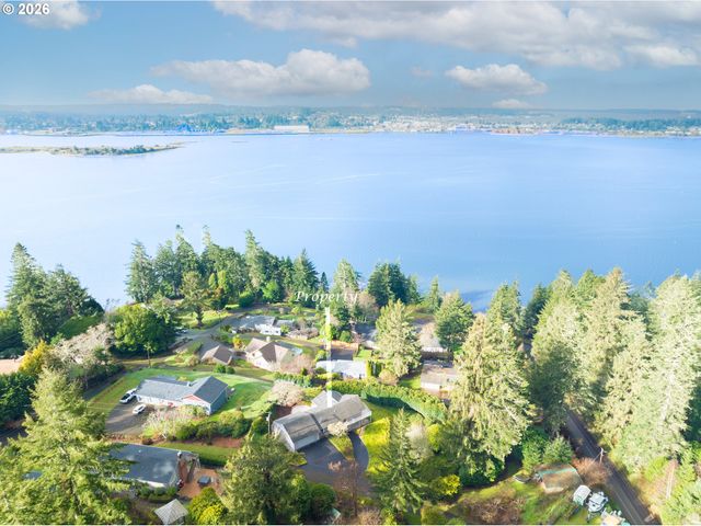 93961 BRIDGE VIEW Ln, North Bend, OR 97459