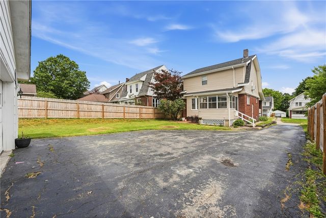 222 E Sheridan Ave, New Castle, PA 16105