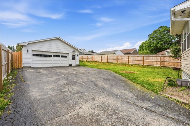 222 E Sheridan Ave, New Castle, PA 16105