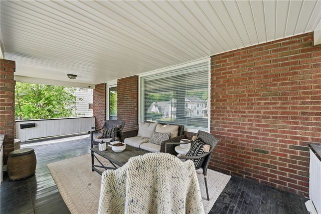 222 E Sheridan Ave, New Castle, PA 16105