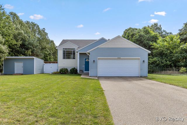 15448 Meadowlark Drive, Grand Haven, MI 49417