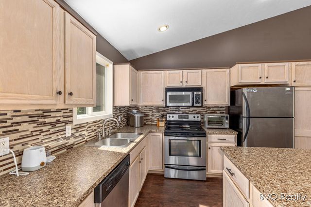 15448 Meadowlark Drive, Grand Haven, MI 49417