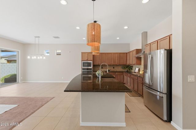 41301 W SUSSEX Drive, Maricopa, AZ 85138