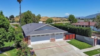 25142 Walnut St., Newhall, CA 91321