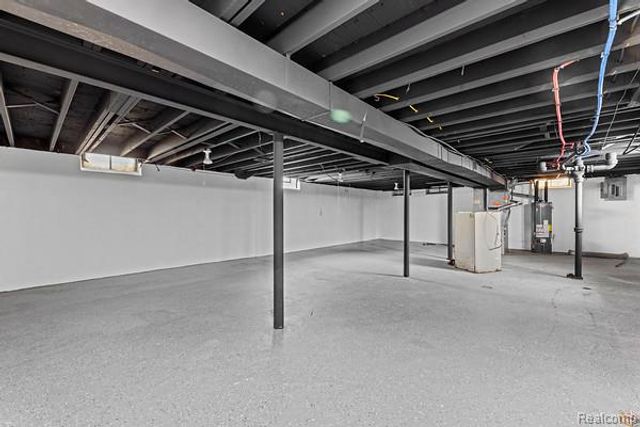 19925 Winthrop Street, Detroit, MI 48235