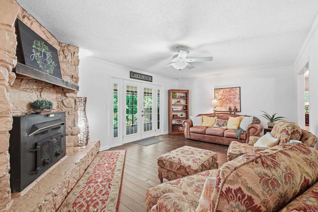 107 Hillside Drive, Fairfield Bay, AR 72088