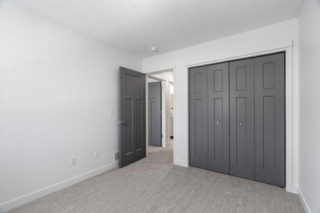 425 W 8th Street 21, New Richmond, WI 54017