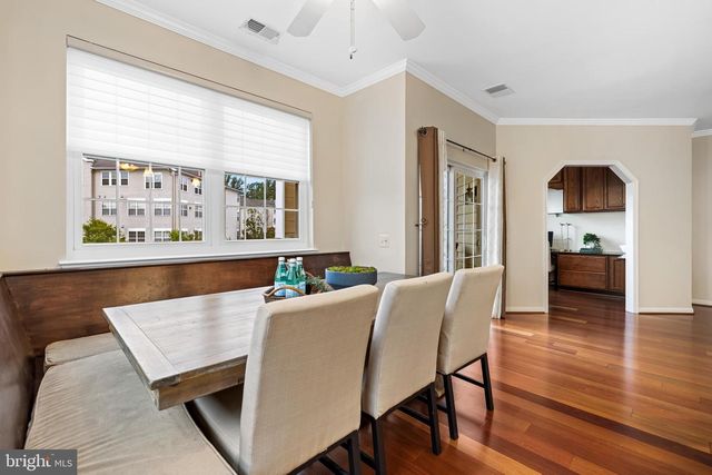 2607 CHAPEL LAKE DR #203, Gambrills, MD 21054