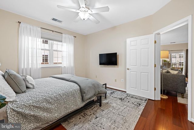 2607 CHAPEL LAKE DR #203, Gambrills, MD 21054