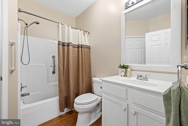 2607 CHAPEL LAKE DR #203, Gambrills, MD 21054