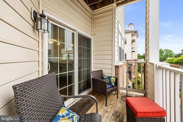 2607 CHAPEL LAKE DR #203, Gambrills, MD 21054