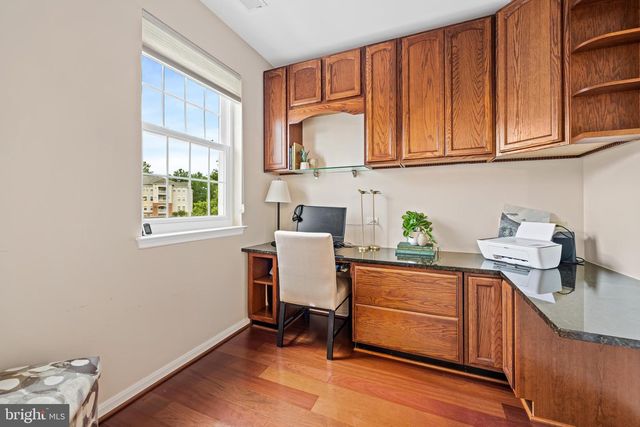 2607 CHAPEL LAKE DR #203, Gambrills, MD 21054