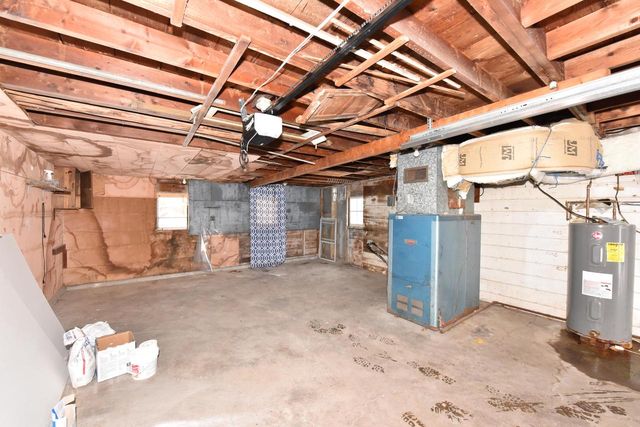 207 S Harrison STREET, Delavan, WI 53115