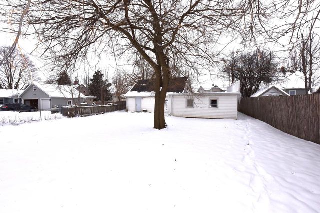 207 S Harrison STREET, Delavan, WI 53115