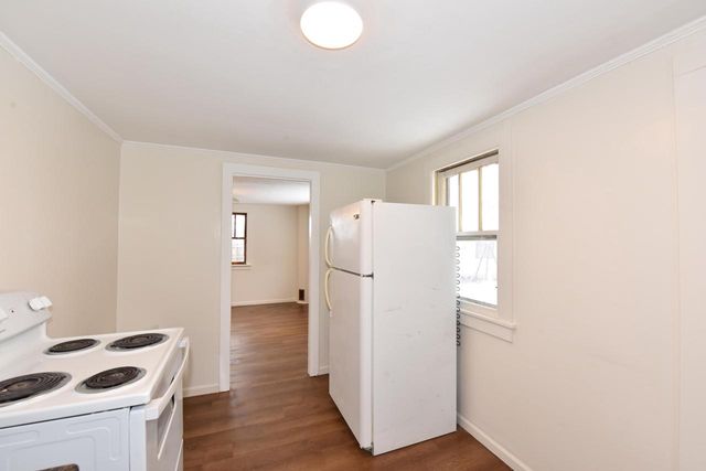 207 S Harrison STREET, Delavan, WI 53115