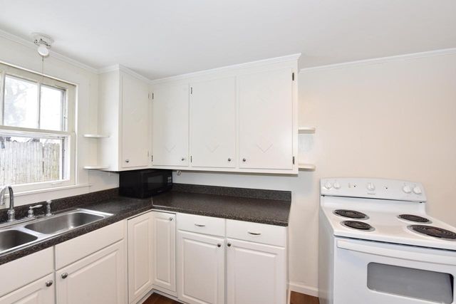 207 S Harrison STREET, Delavan, WI 53115