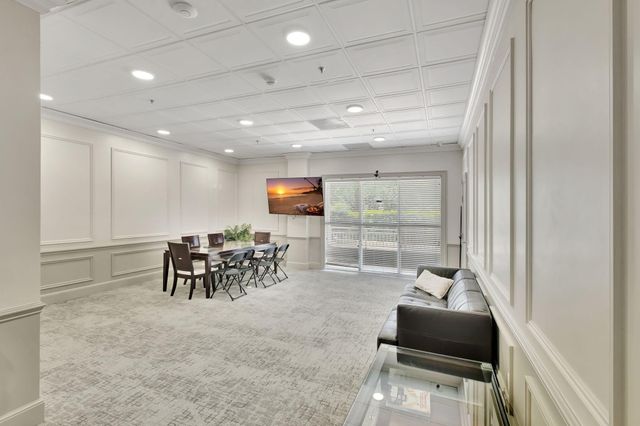 2665 SW 37th Avenue 207, Miami, FL 33133