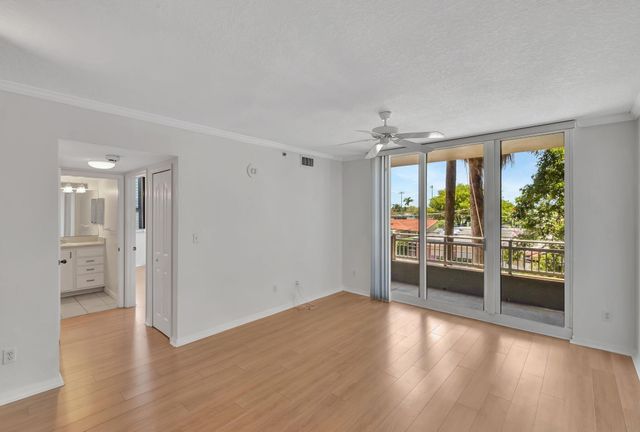 2665 SW 37th Avenue 207, Miami, FL 33133