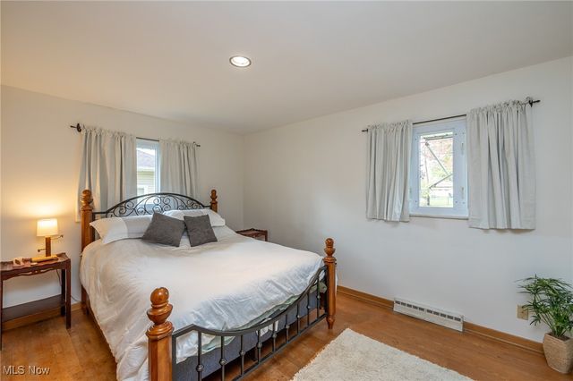 5668 Allendale Drive, North Olmsted, OH 44070