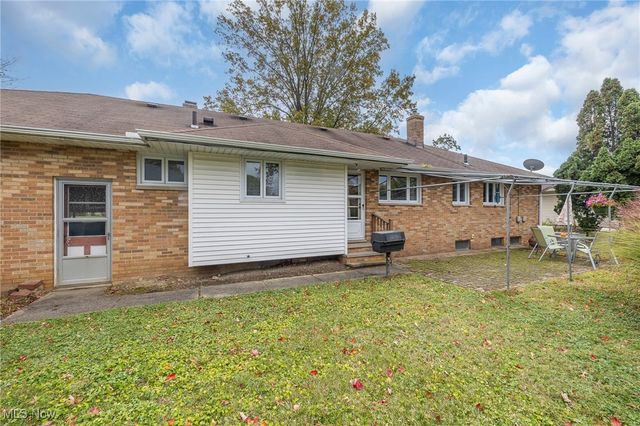 5668 Allendale Drive, North Olmsted, OH 44070