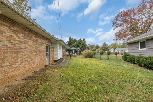 5668 Allendale Drive, North Olmsted, OH 44070