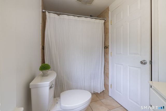 90 2nd Street, Fairfield, CT 06825