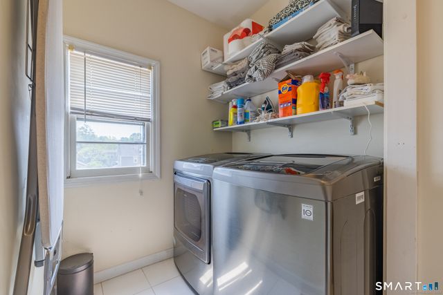 90 2nd Street, Fairfield, CT 06825