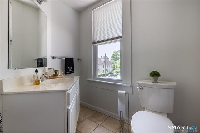 90 2nd Street, Fairfield, CT 06825