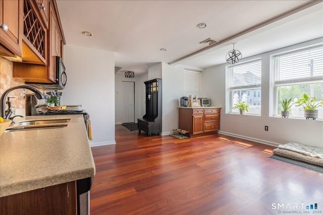 90 2nd Street, Fairfield, CT 06825