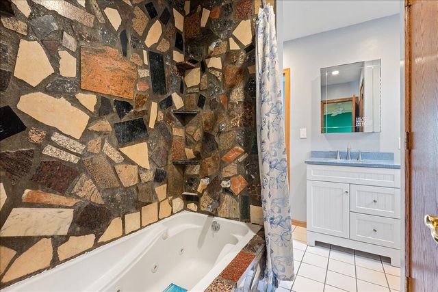 3018 FREDERICK Street, Omaha, NE 68105