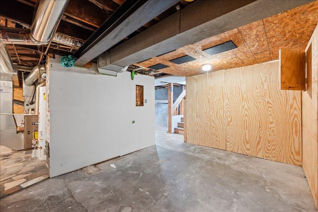 3018 FREDERICK Street, Omaha, NE 68105