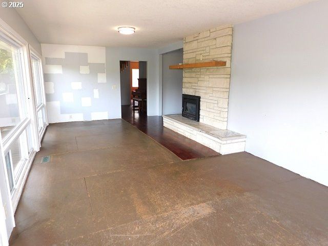 875 PARK Dr, Vernonia, OR 97064