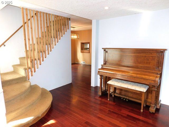 875 PARK Dr, Vernonia, OR 97064