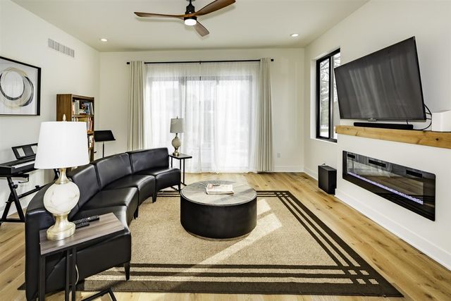 1858 Upland Drive, Ann Arbor, MI 48105