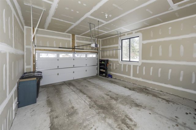 1858 Upland Drive, Ann Arbor, MI 48105