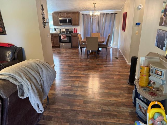 102 Castle Rock Lane, Shawnee, OK 74804