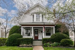 613 3rd Avenue NW, Mt Vernon, IA 52314