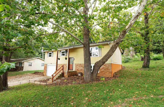 415 N Chandler Drive, Ellettsville, IN 47429