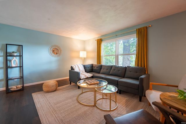 415 N Chandler Drive, Ellettsville, IN 47429