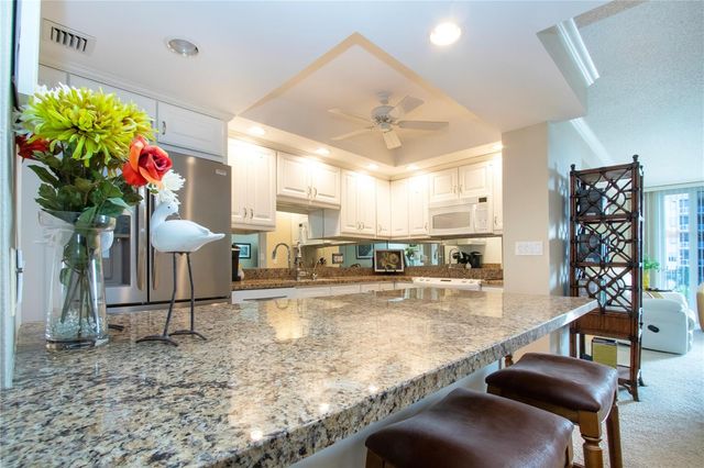 1212 BENJAMIN FRANKLIN DRIVE 607, Sarasota, FL 34236