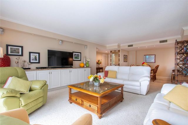 1212 BENJAMIN FRANKLIN DRIVE 607, Sarasota, FL 34236