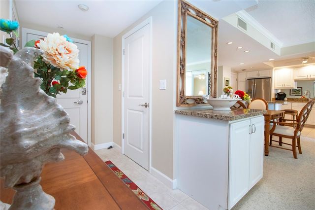 1212 BENJAMIN FRANKLIN DRIVE 607, Sarasota, FL 34236