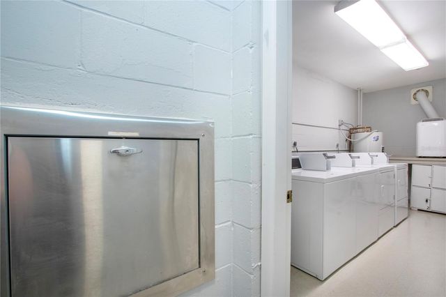 1212 BENJAMIN FRANKLIN DRIVE 607, Sarasota, FL 34236