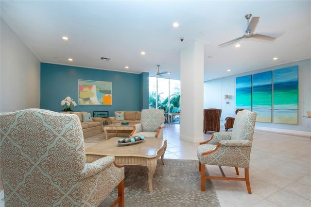 1212 BENJAMIN FRANKLIN DRIVE 607, Sarasota, FL 34236