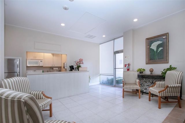 1212 BENJAMIN FRANKLIN DRIVE 607, Sarasota, FL 34236