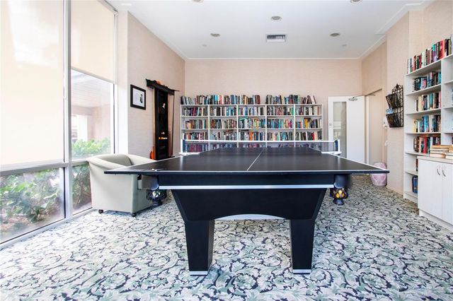 1212 BENJAMIN FRANKLIN DRIVE 607, Sarasota, FL 34236