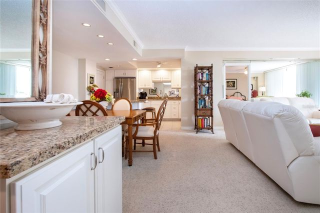 1212 BENJAMIN FRANKLIN DRIVE 607, Sarasota, FL 34236