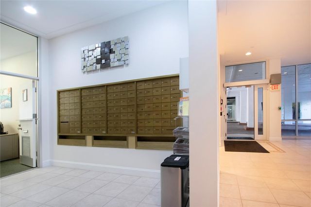 1212 BENJAMIN FRANKLIN DRIVE 607, Sarasota, FL 34236