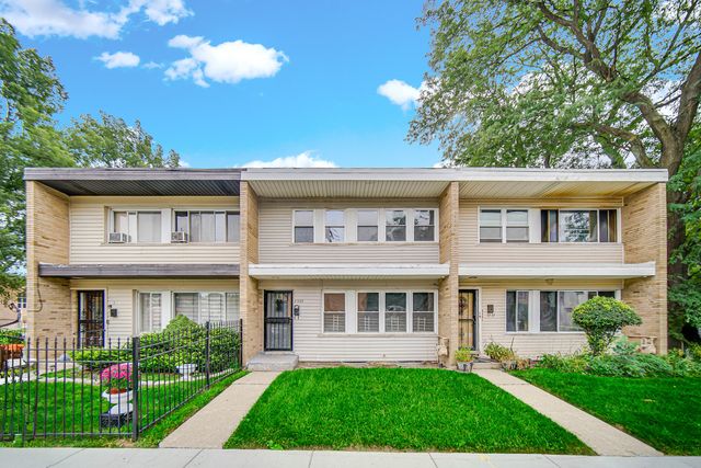 2303 E 100th Street, Chicago, IL 60617